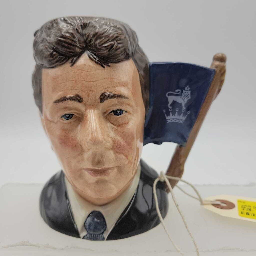 Royal Doulton Character Mug "Michael Doulton" D6808