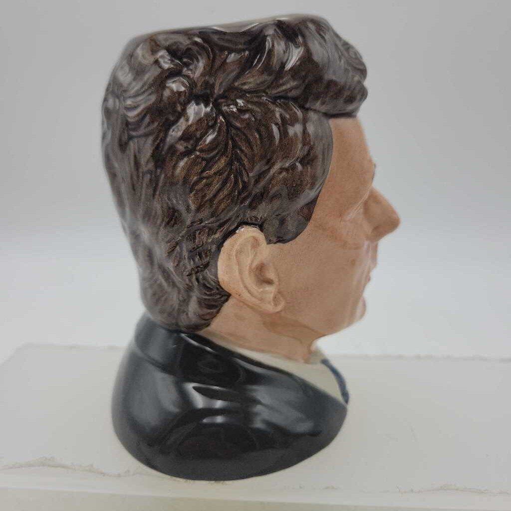 Royal Doulton Character Mug "Michael Doulton" D6808