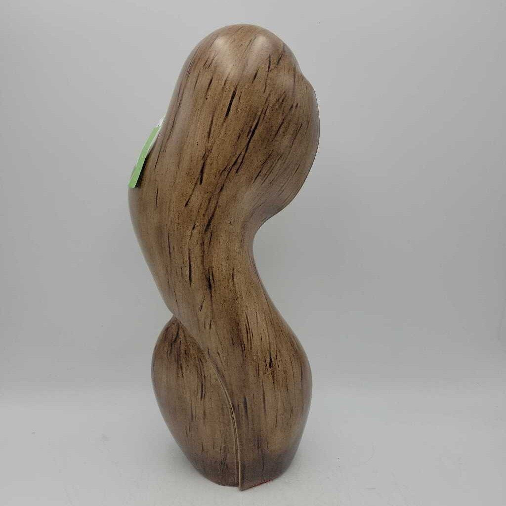 MCM Woman pottery Figurine (DEB)