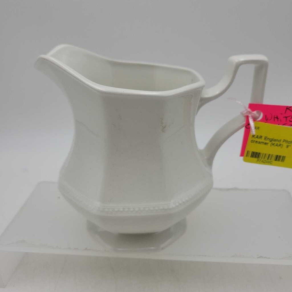 England Pitcher Jug creamer (KAR)