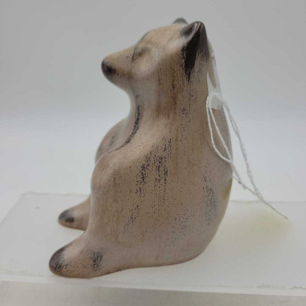 Blue Mountain Pottery Bear (DEB)