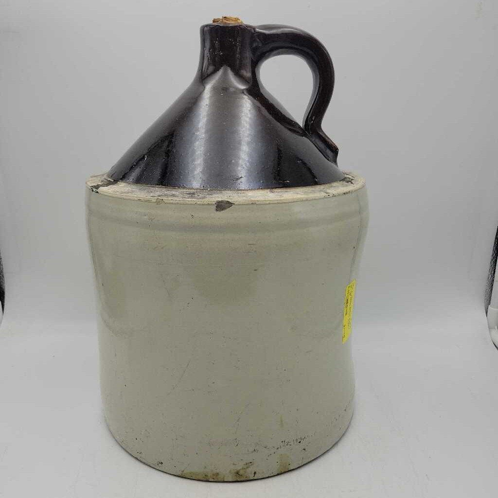 2 gallon Toronto pottery Co. Jug (JAS)