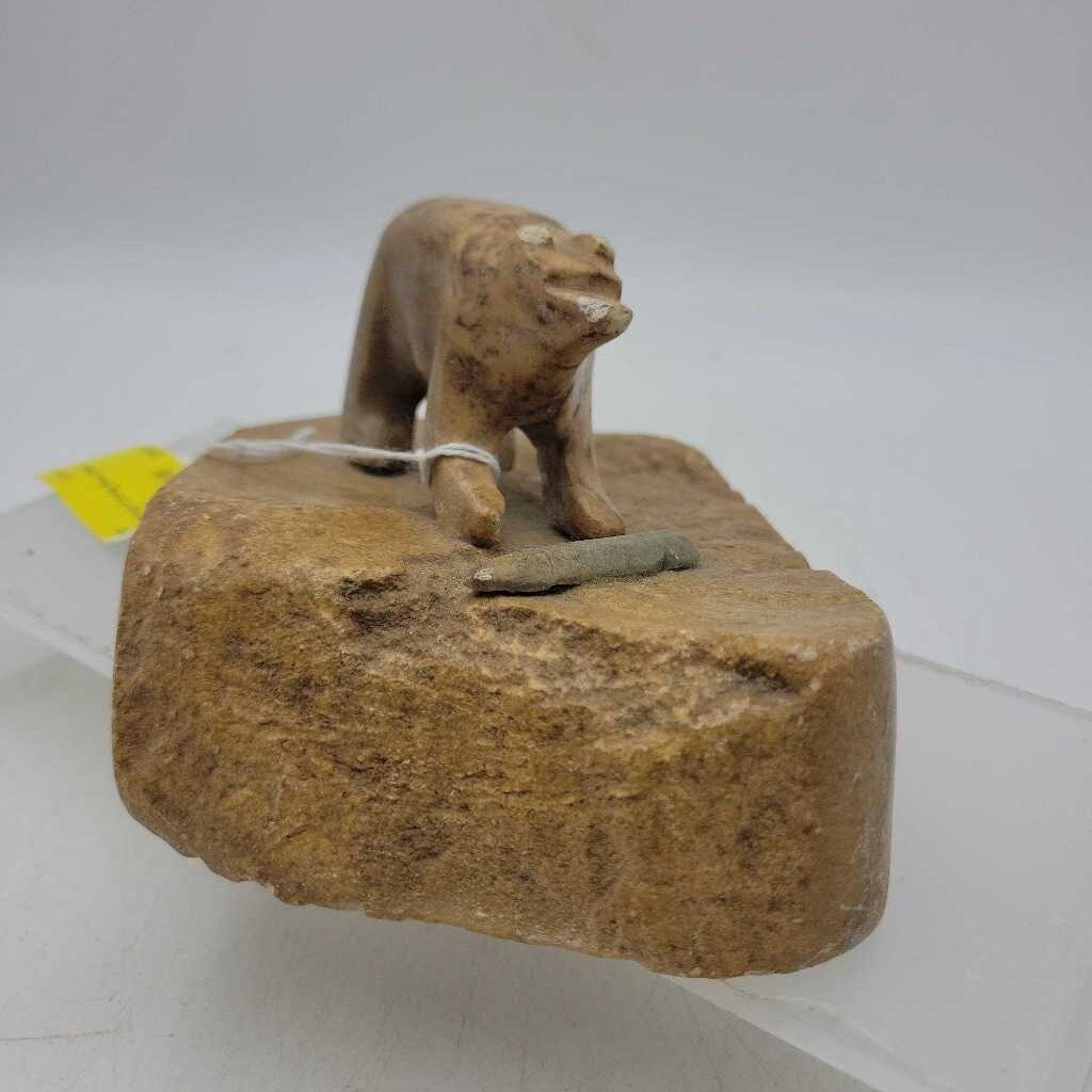 Inuit Carving Bear (DEB)