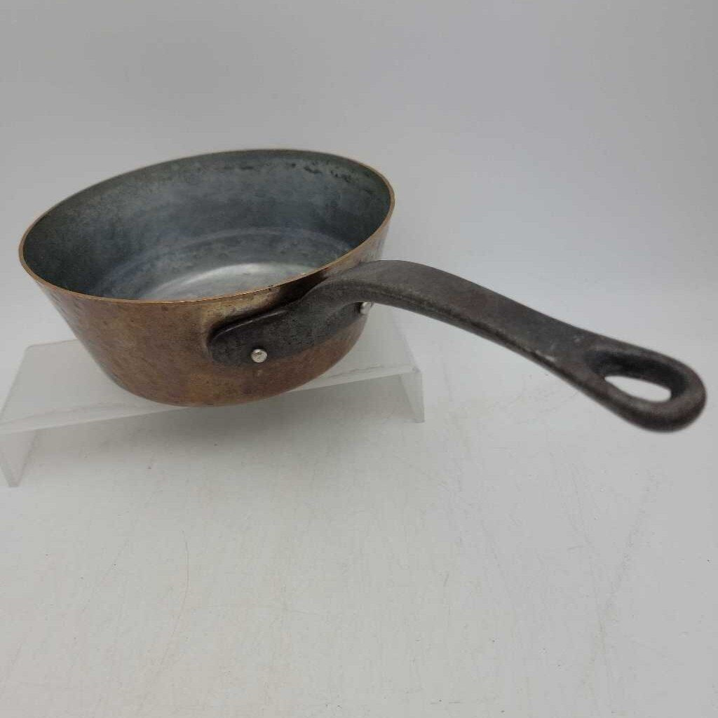 Vintage French Hammered Copper Saucepan (1985) (MCOL)