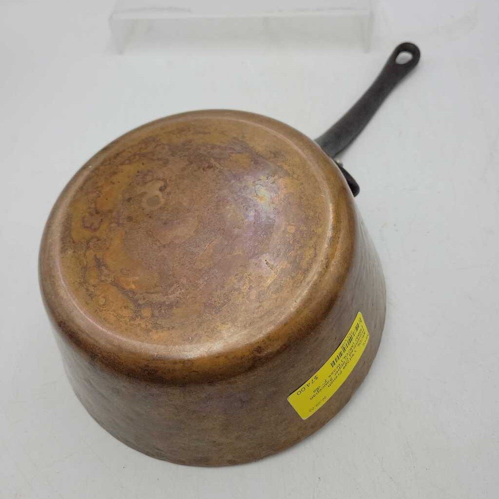 Vintage French Hammered Copper Saucepan (1985) (MCOL)