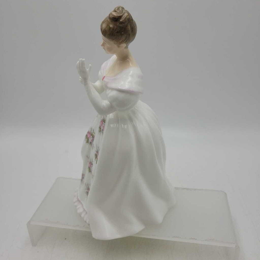Royal Doulton Summer Rose HN.3309 (YVO) 609