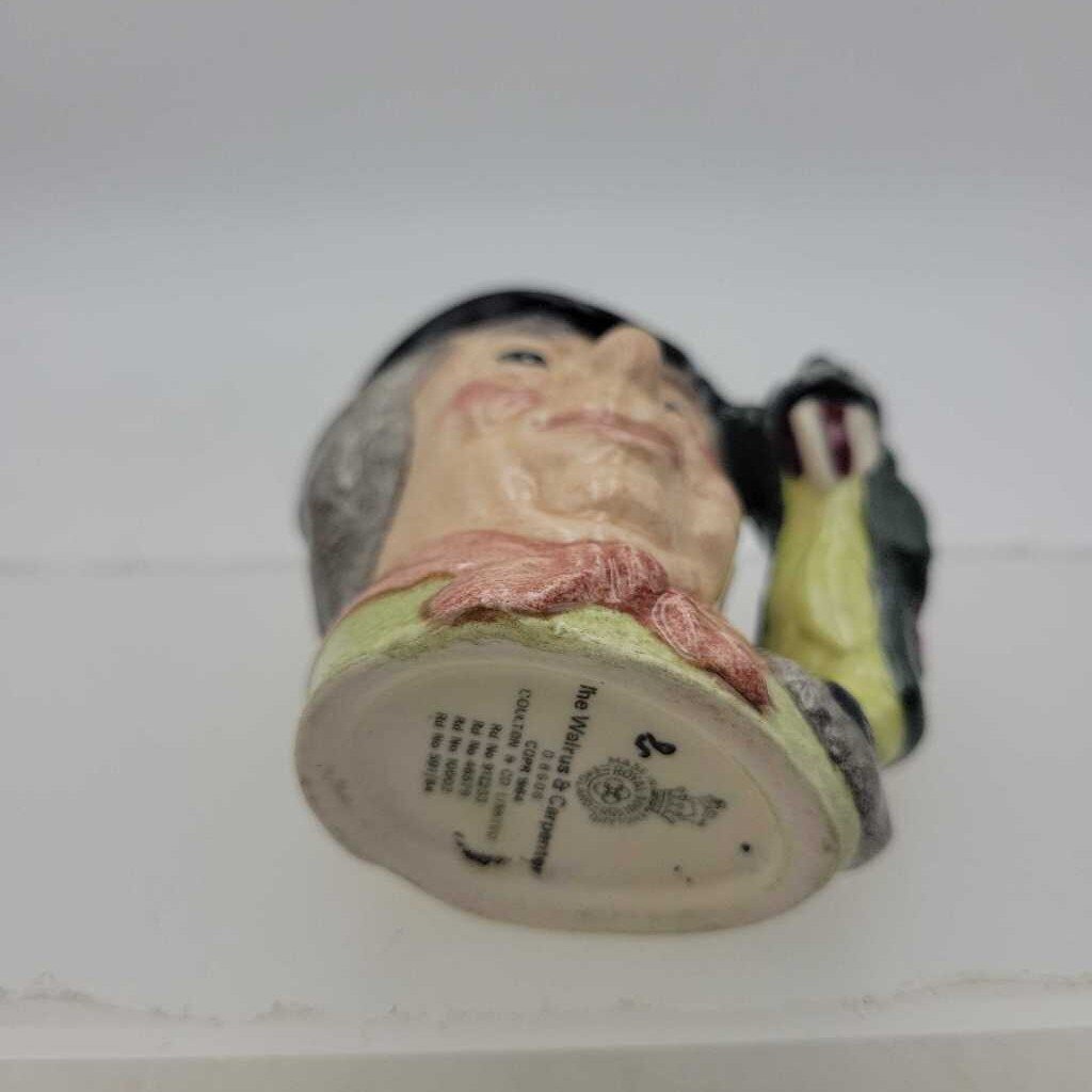 Royal Doulton Toby mug Walrus and Carpenter D6608 (YVO) 609