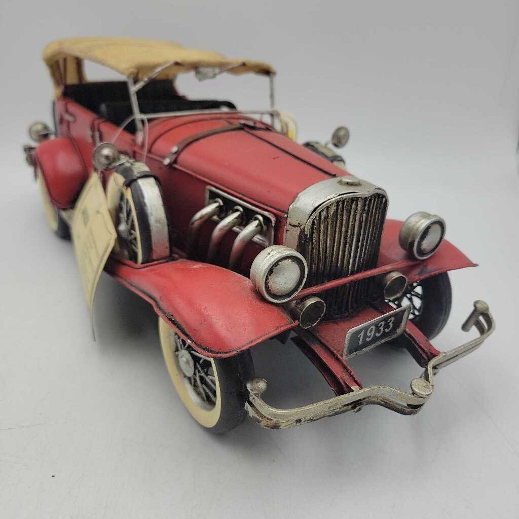 Large metal car (JAS)
