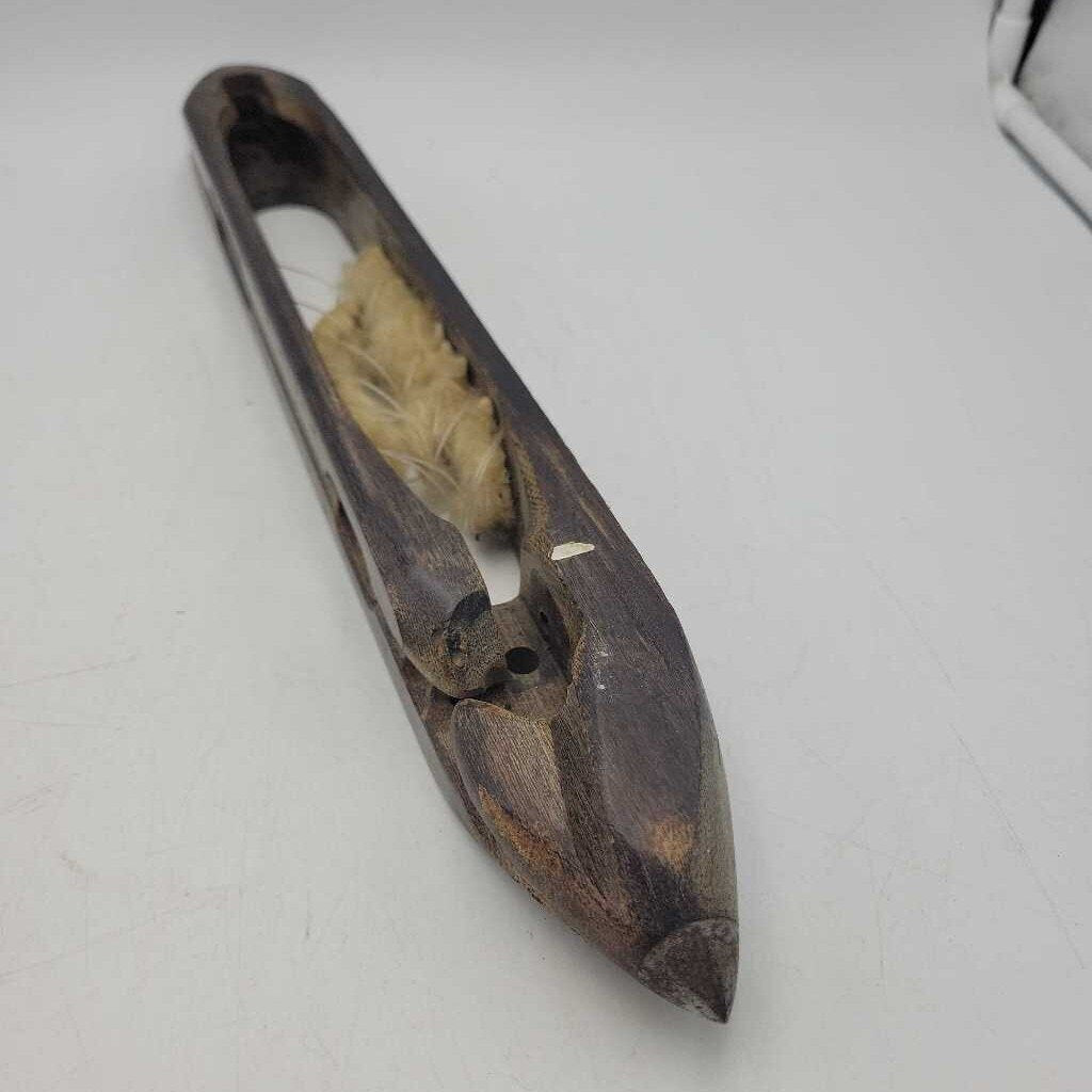 Antique Wooden Shuttle (JAS)