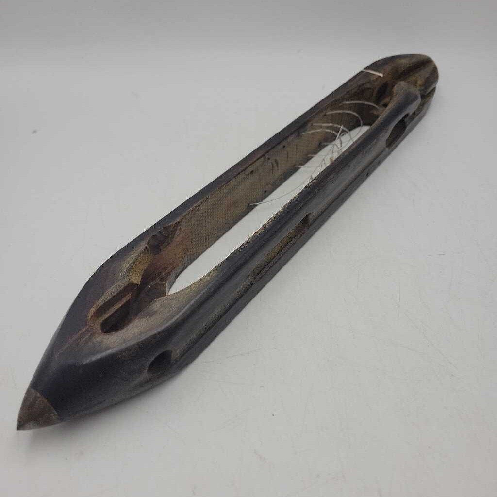 Antique Wooden Shuttle (JAS)