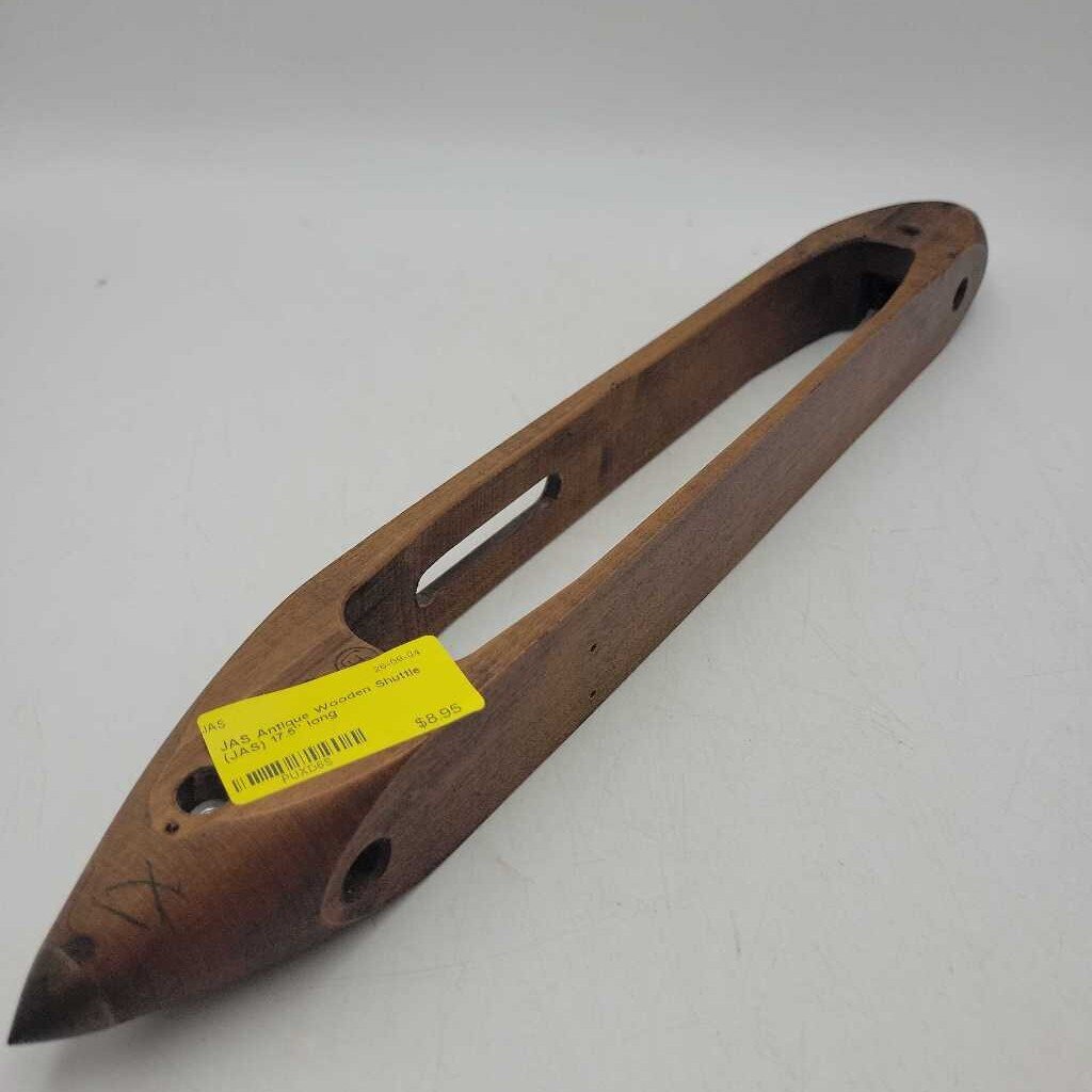 Antique Wooden Shuttle (JAS)