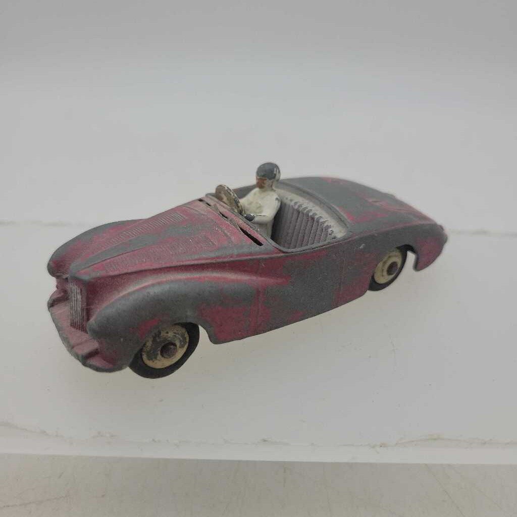 Dinky Sunbeam Alpine #107 car (JAS)