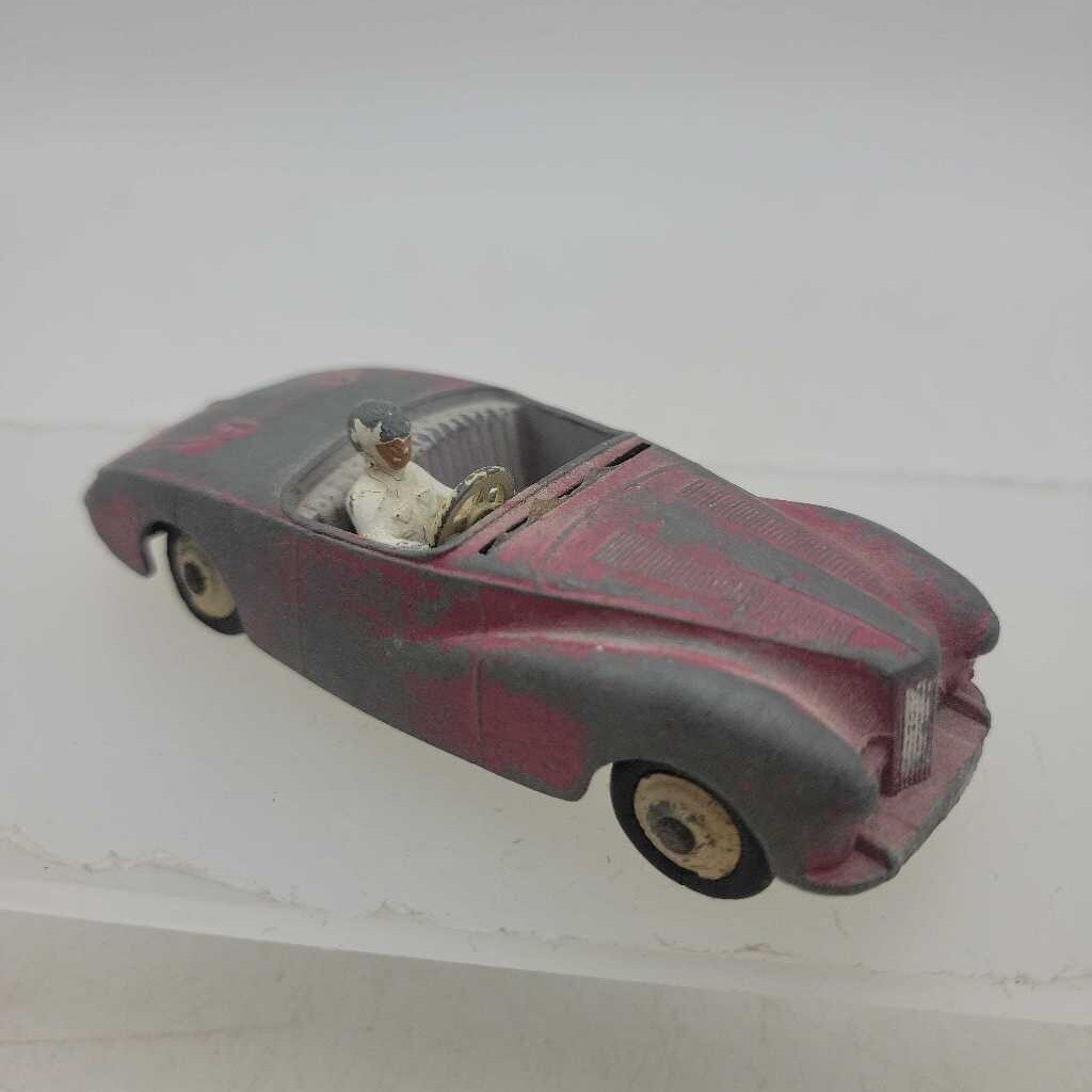Dinky Sunbeam Alpine #107 car (JAS)