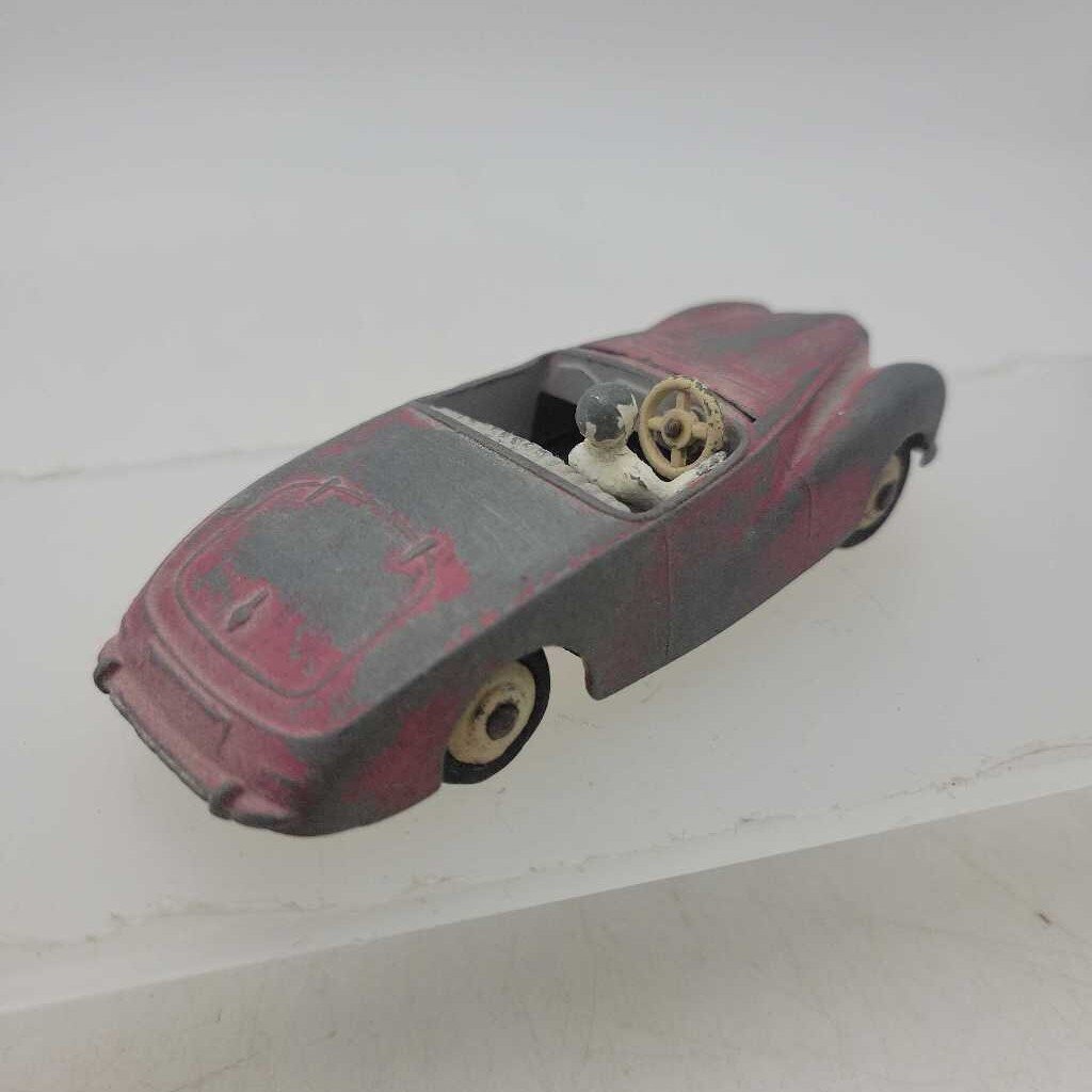 Dinky Sunbeam Alpine #107 car (JAS)