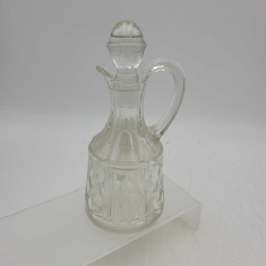 Glass cruet complete with stopper (JAS)