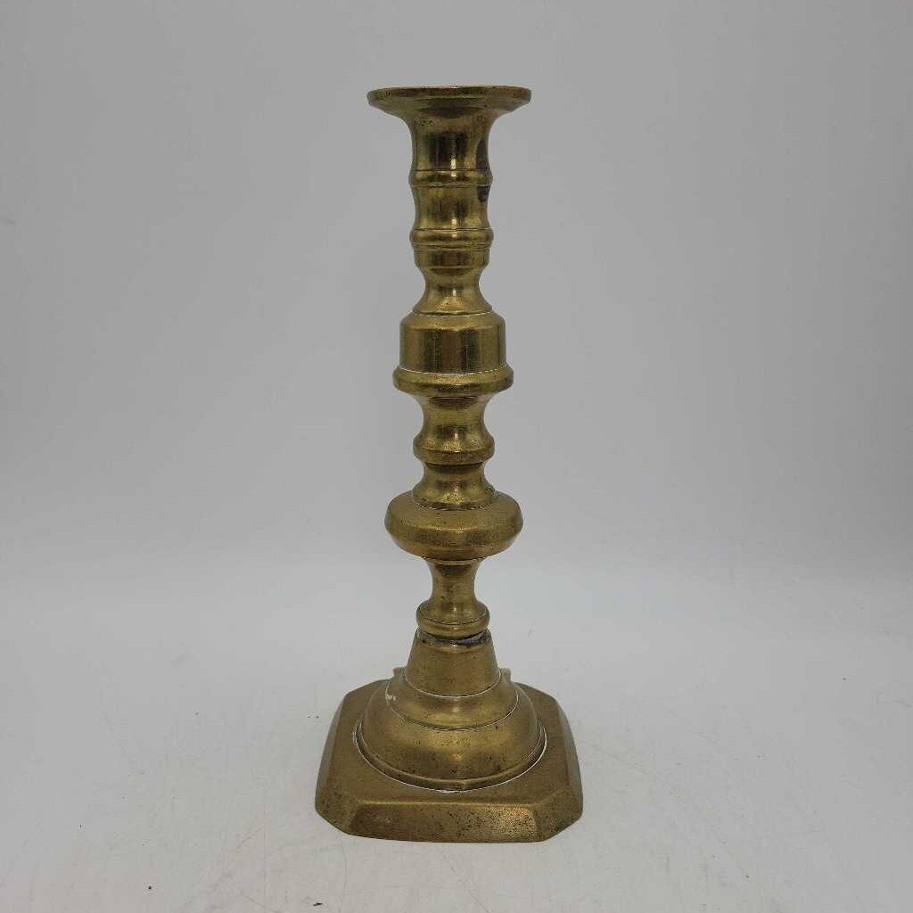 Brass Candlestick holder (HAC)