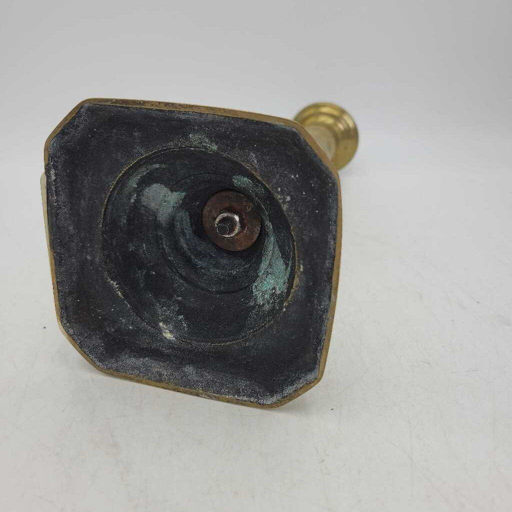 Brass Candlestick holder (HAC)