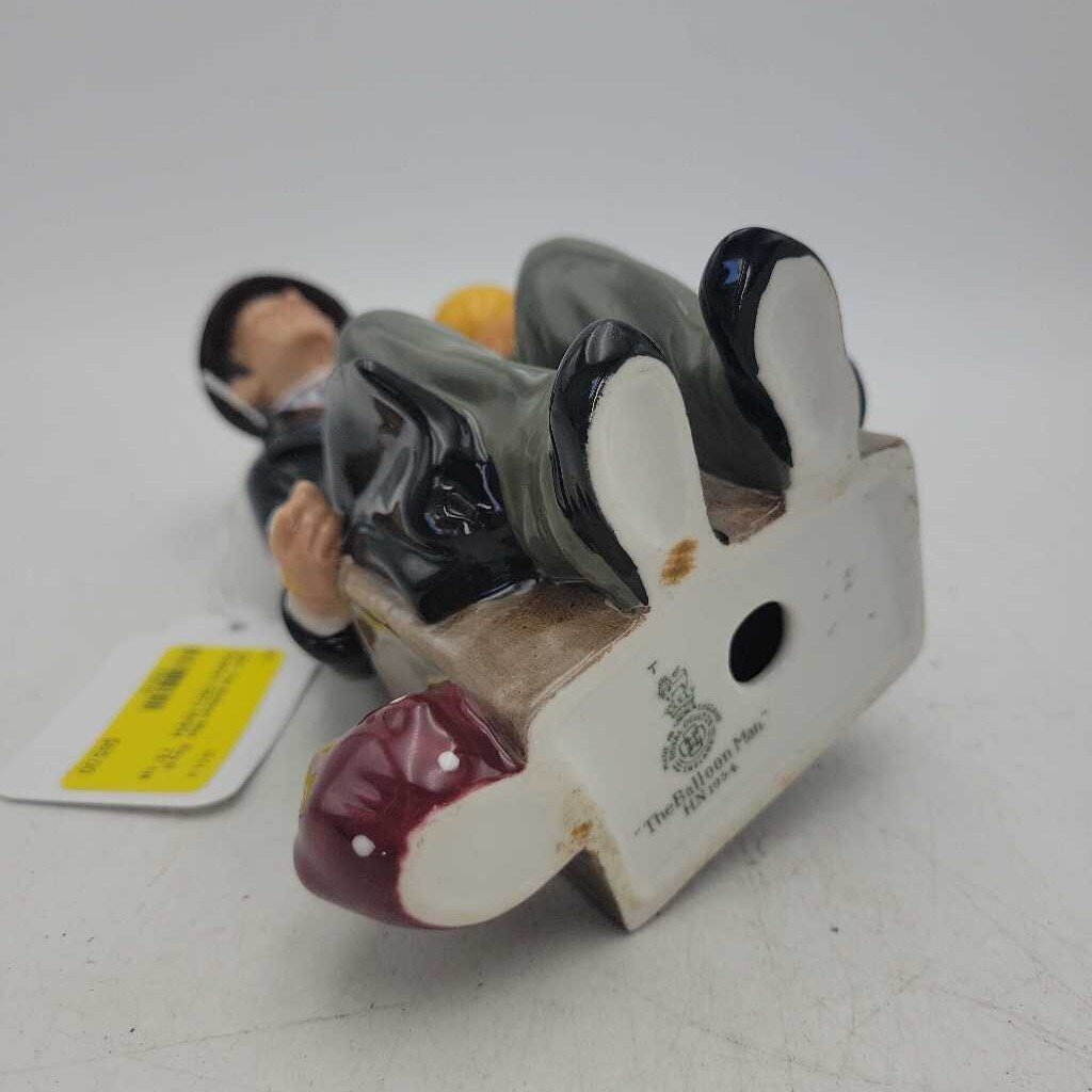 The Balloon Man Royal Doulton (GEC) HN1954