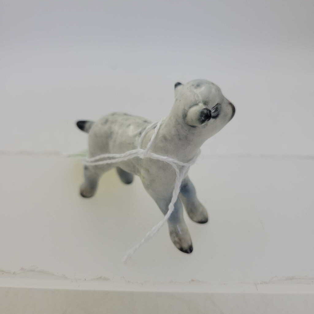 Lamb Figurine possibly Beswick (DEB)