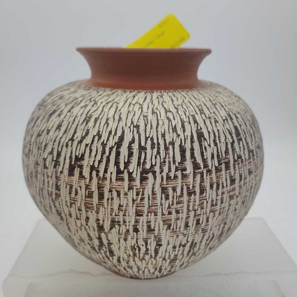 German vase - large (LIND)