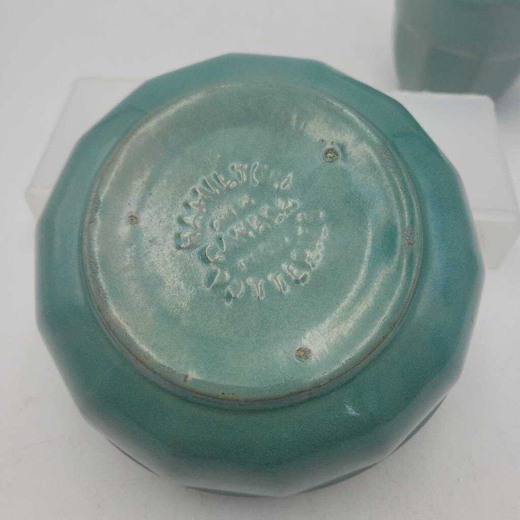 Hamilton potteries bowl & pitcher.(TRE)