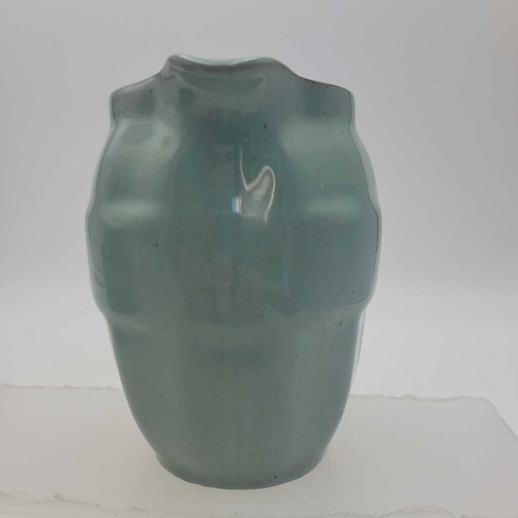 Hamilton potteries bowl & pitcher.(TRE)