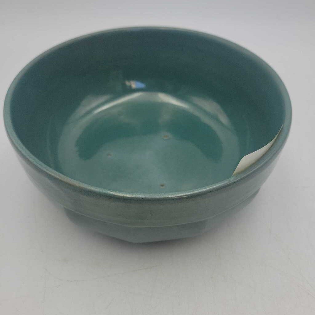 Hamilton potteries bowl.(TRE)