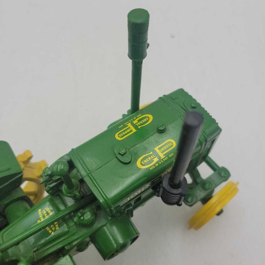 John Deere Tractor Model Steel Wheel (RAE)