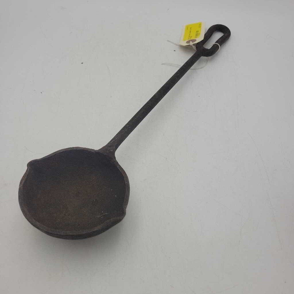 Cast Iron Laddle (JAS)