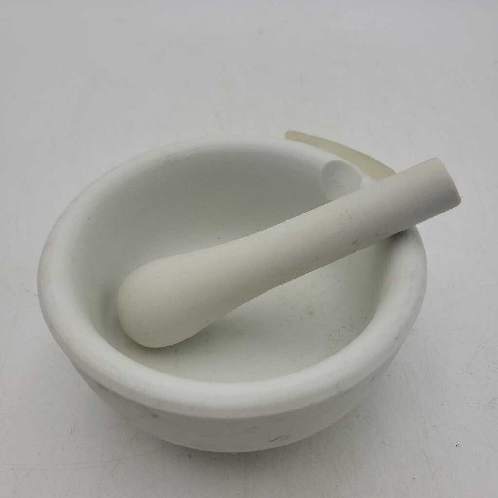 Mortar and pestle (US2)
