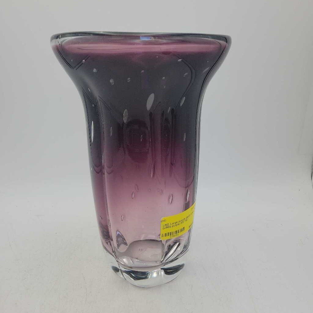 Large purple glass vase (LIND)