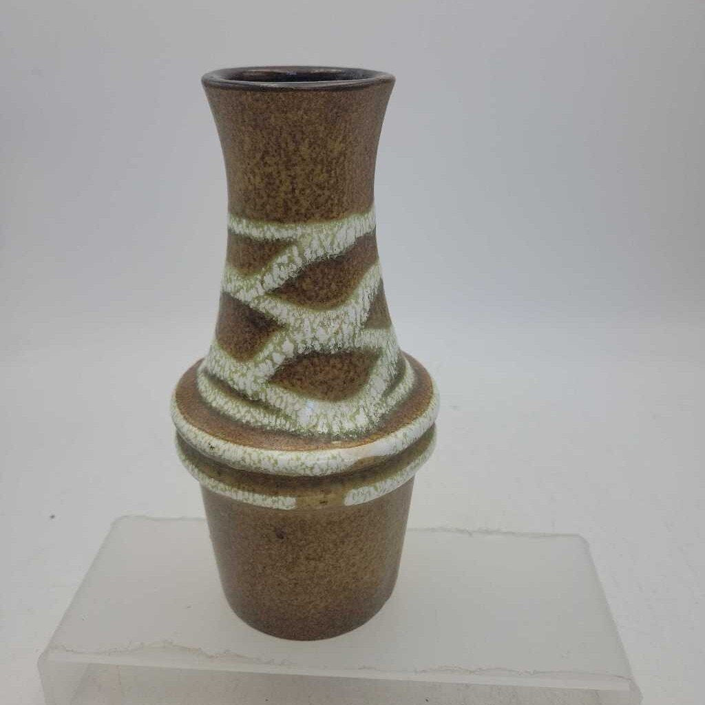 Brown German vase (LIND)
