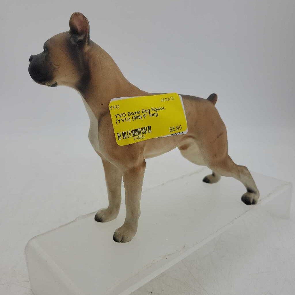 Boxer Dog Figurine (YVO) (609)