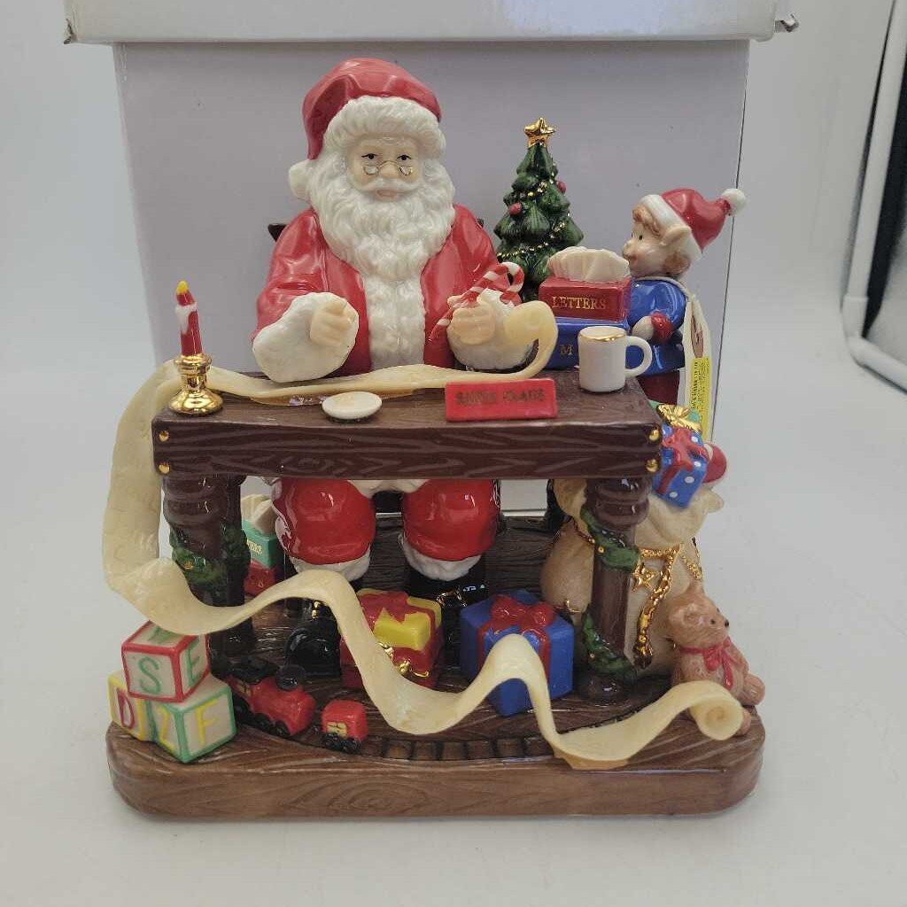 Royal Doulton Santa Makes His List Figurine HN5468
