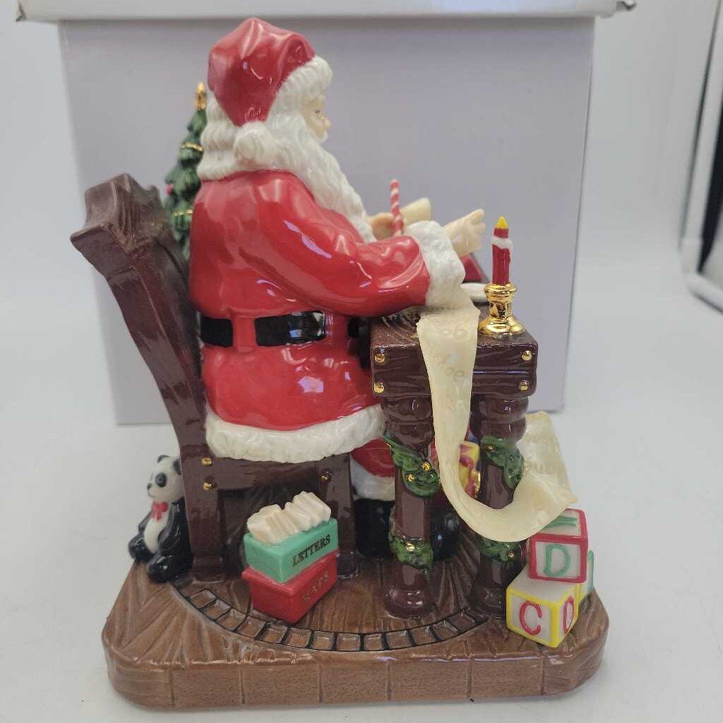Royal Doulton Santa Makes His List Figurine HN5468
