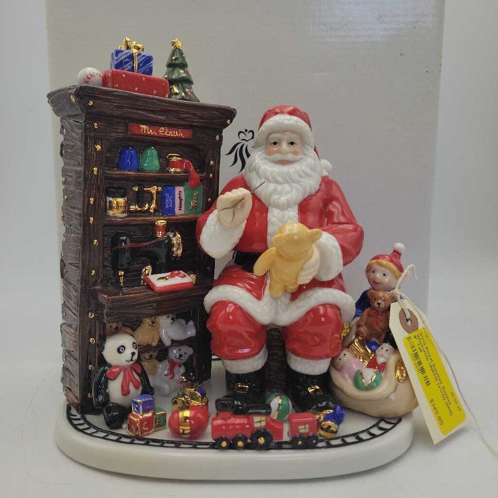 Royal Doulton Santas Workshop HN5312 (YVO) (609)