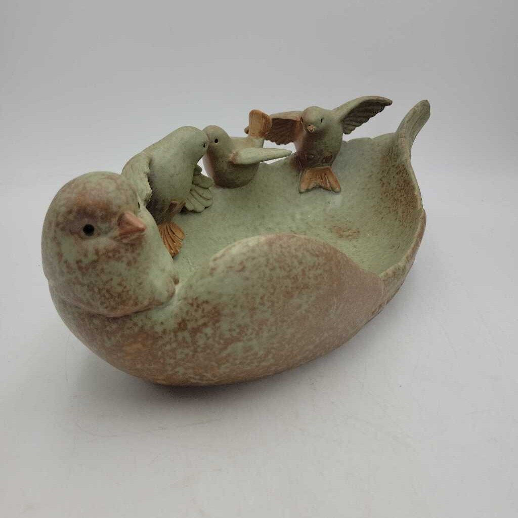 Beautiful Bird pottery Bowl dish (DMG) 1579