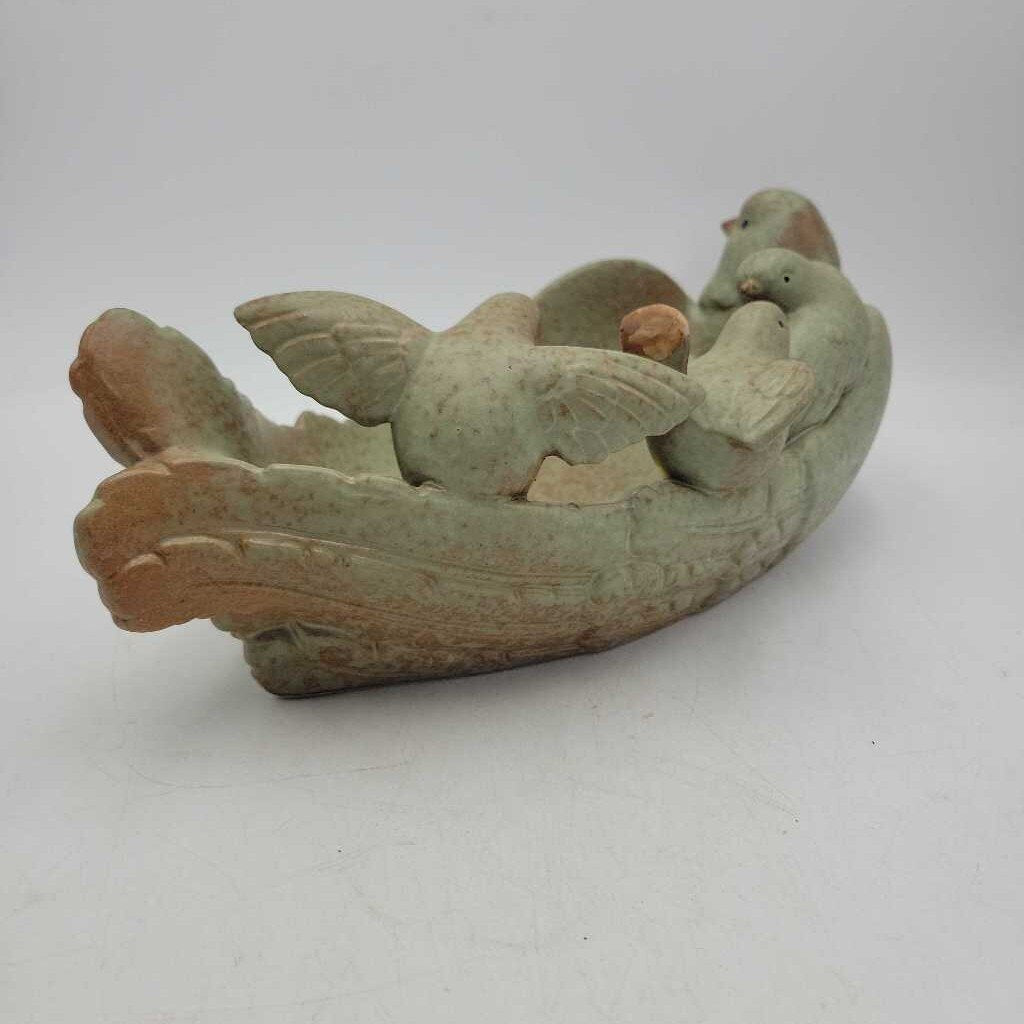Beautiful Bird pottery Bowl dish (DMG) 1579