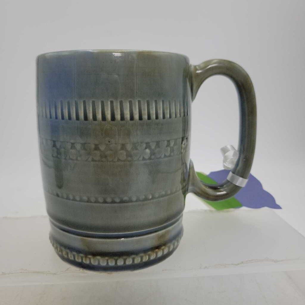 Irish Wade porcelain Mug (TRE)