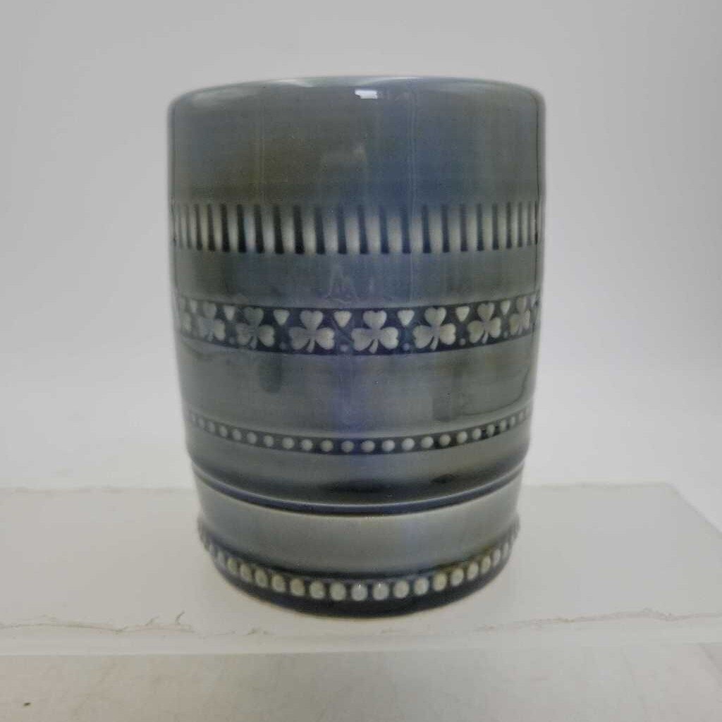 Irish Wade porcelain Mug (TRE)