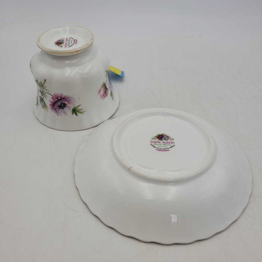 Royal Albert, March teacup and saucer (KEN)