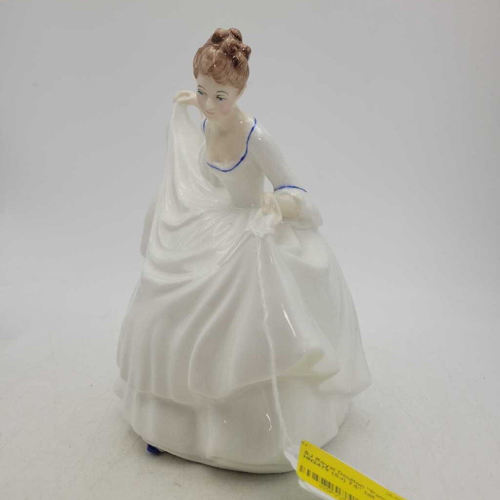 Royal Doulton "Pamela" HN2479 (SJ)