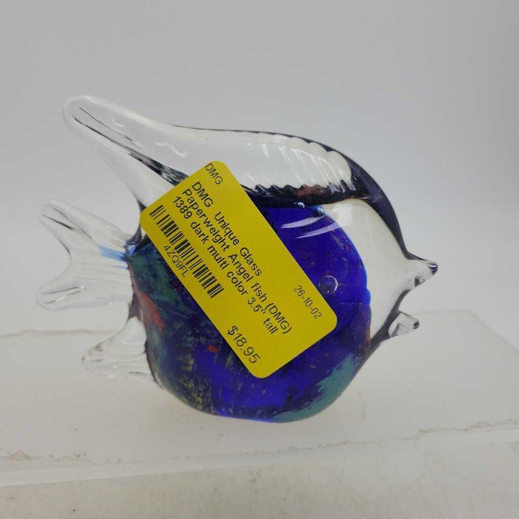 Unique Glass Paperweight Angel fish (DMG) 1389