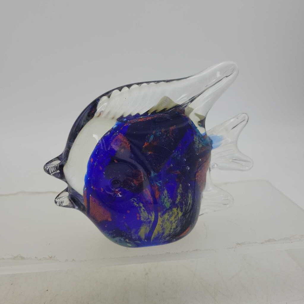 Unique Glass Paperweight Angel fish (DMG) 1389