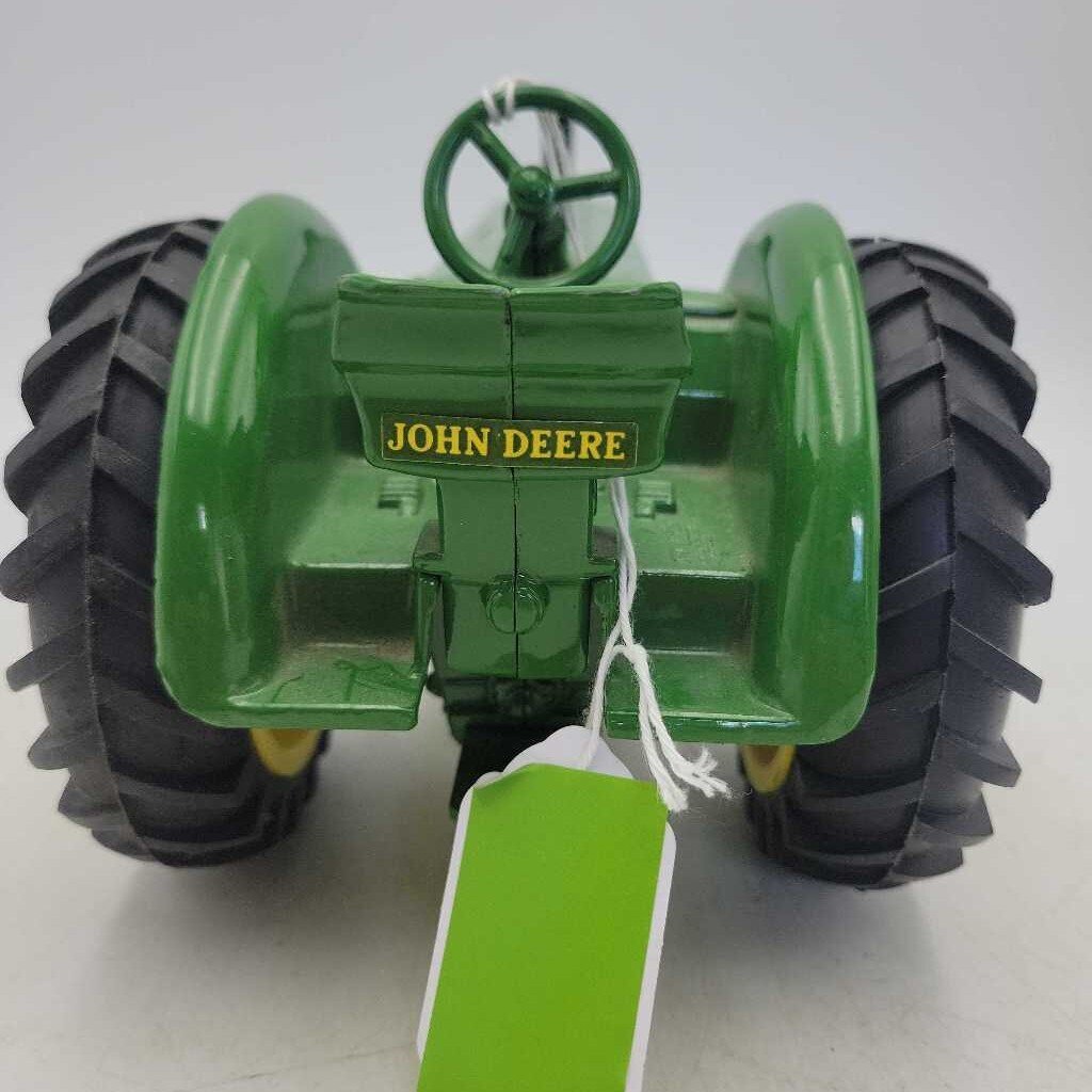 John Deere Tractor "R" Model Diesel (RAE)