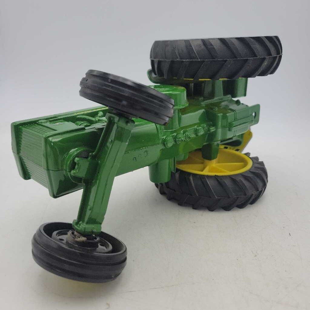 John Deere Tractor "R" Model Diesel (RAE)