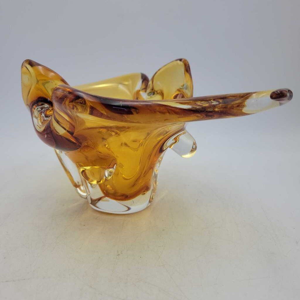Art Glass vase MCM (JFH)