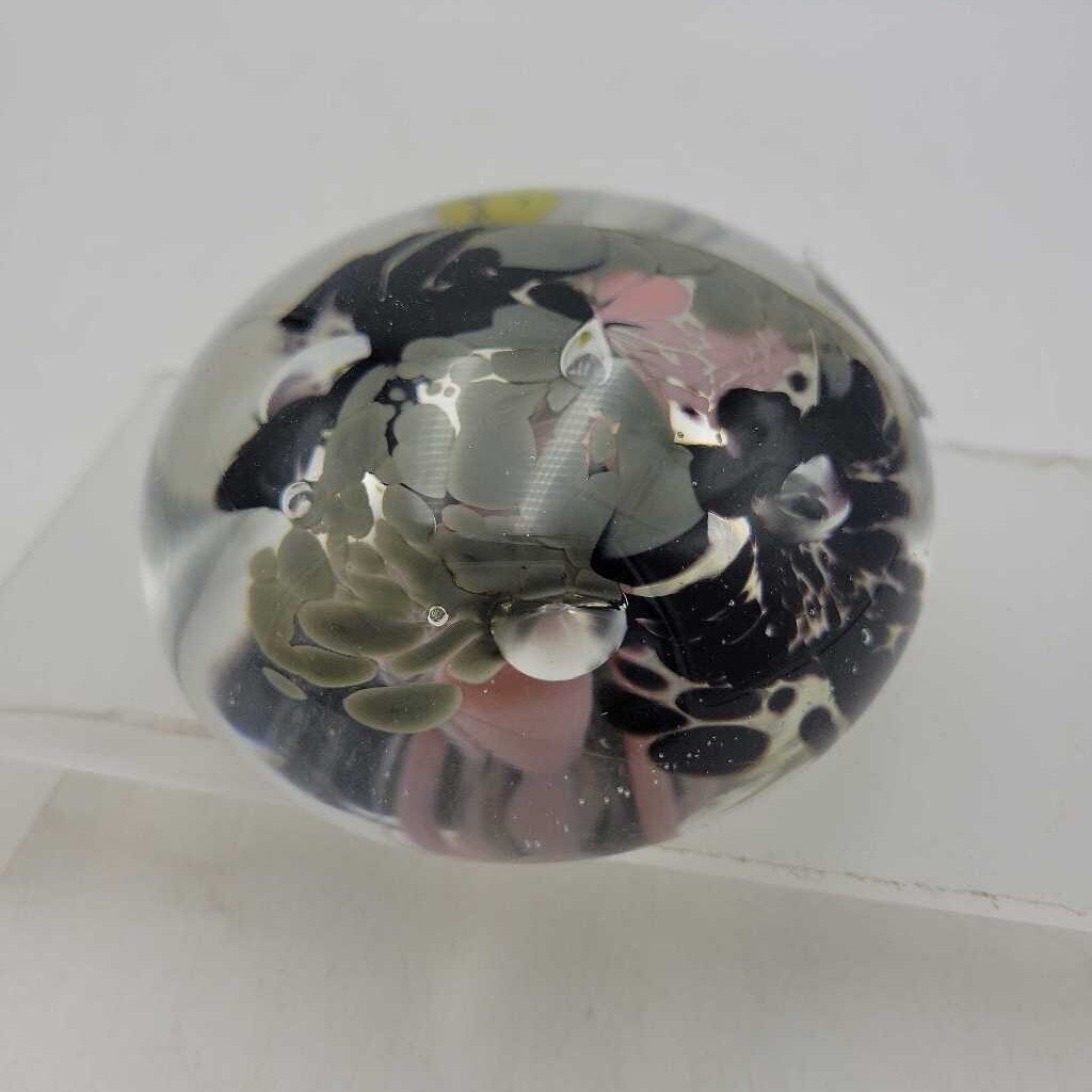 Art glass Paperweight - Signed (DEB)