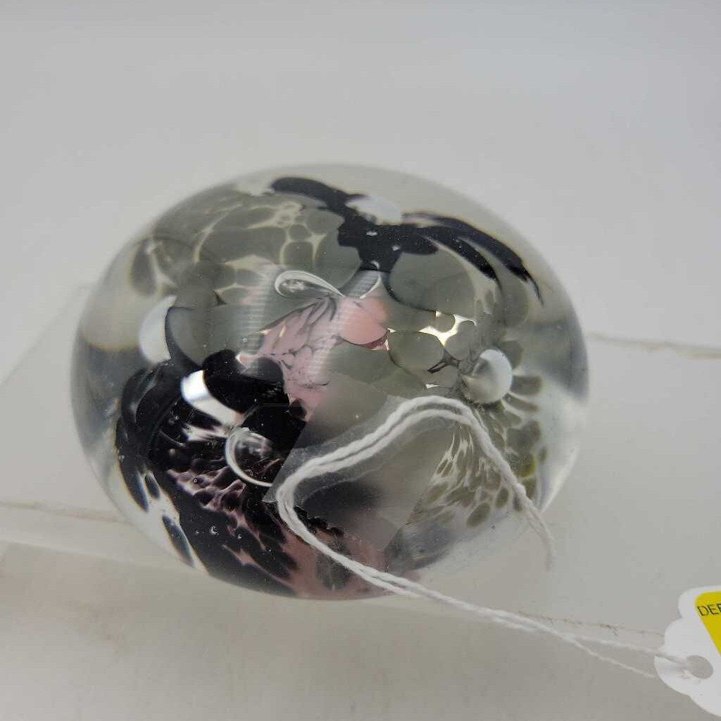Art glass Paperweight - Signed (DEB)