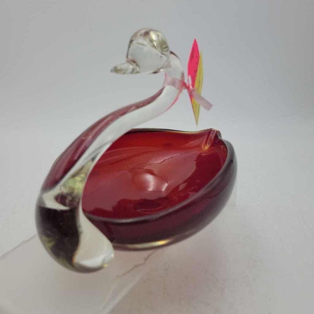Art Glass swan dish (KAR)